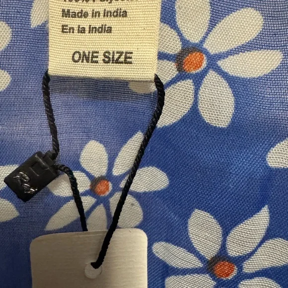 NWT 🌊 One-Size Blue Floral Cover-Up - Picture 3 of 3